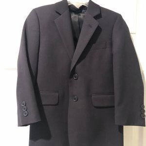 Boys Lord and Taylor suit, size 6